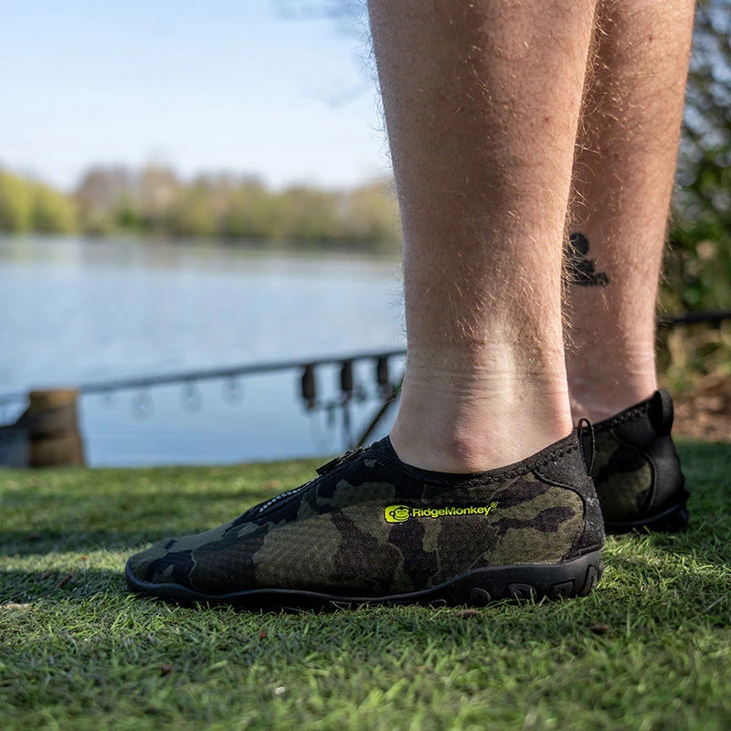 Ridge Monkey APEarel Dropback Aqua Shoes Camo